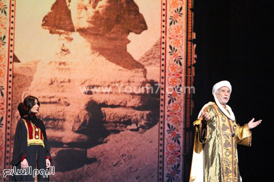 5 – الفنان عبدالرحمن ابوزهرة والممثلة المصرية هبة رسلان فى العرض -اليوم السابع -6 -2015